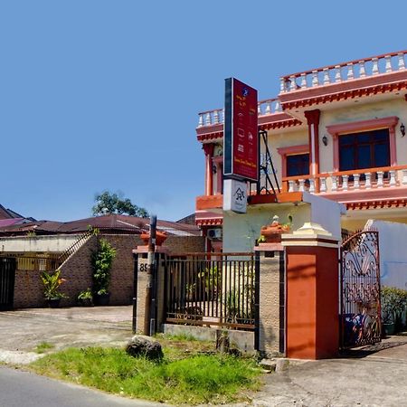 Oyo 92638 Jr Residence Syariah Medan Exterior foto