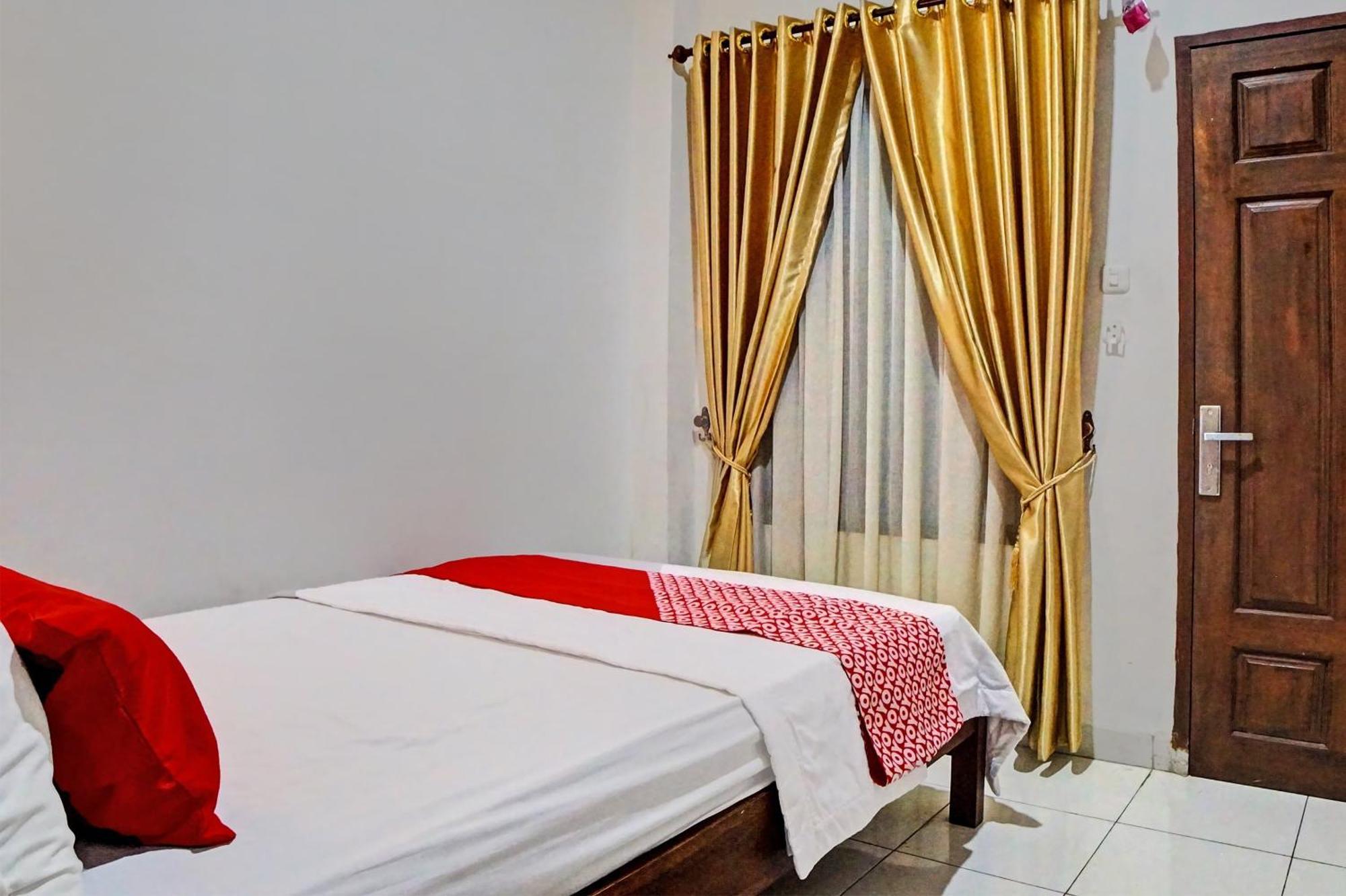Oyo 92638 Jr Residence Syariah Medan Exterior foto